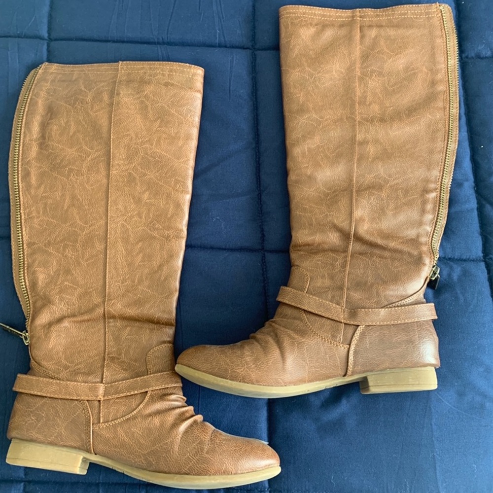 8.5 Calf Length Boots